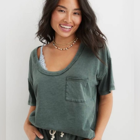 Aerie boyfriend voop scoop neck tees - Picture 2 of 2